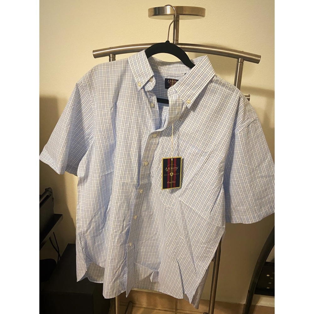 Arrow New with tags button down shirt